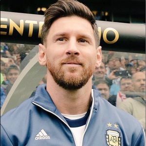 Meet your Posher, Elena